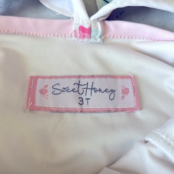 Sweet Honey Ruffle Swimsuit 3T - Picture 3 of 3